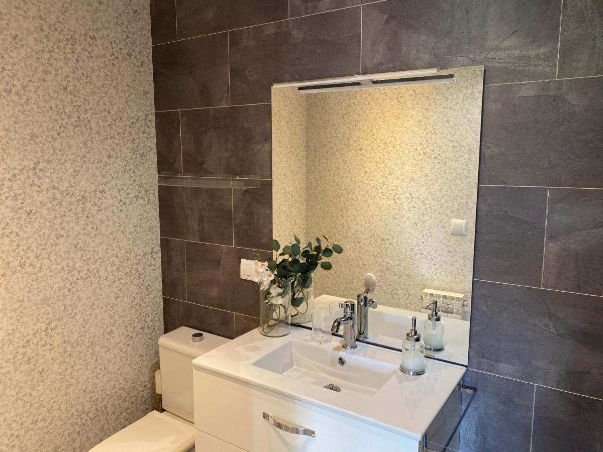 Apartamento Ideal A La Entrada De Salamanca !!! Santa Marta de Tormes Esterno foto